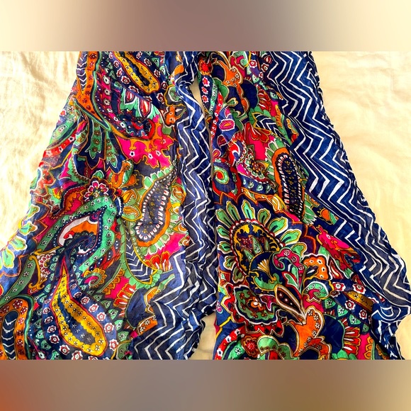 Peacock Pattern Scarf - Picture 2 of 5